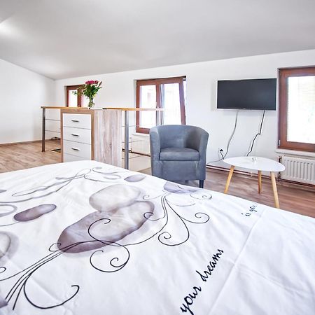 Nice Accommodation In Mikulov Exterior photo